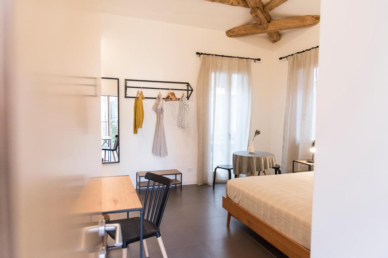 Affittacamere Hinc Domus - Residenza Da Qui New