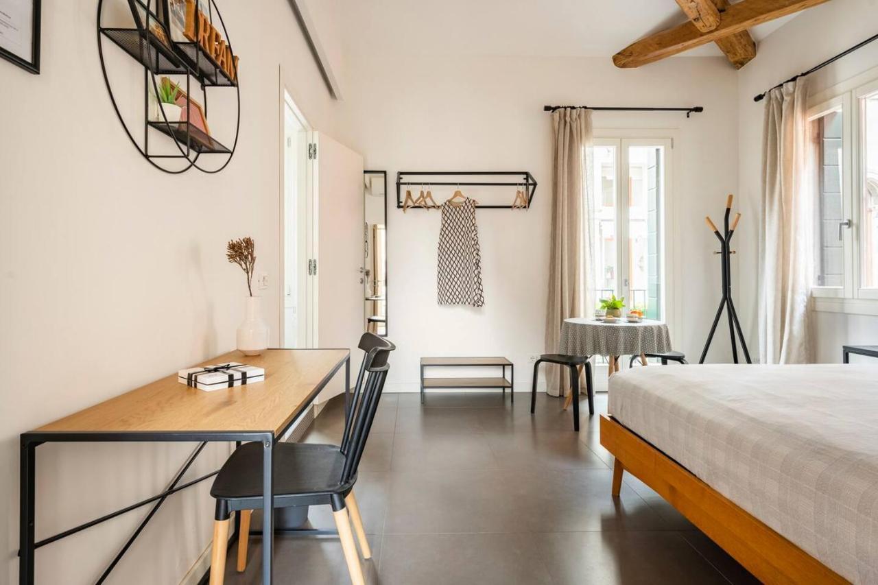 Hinc Domus - Residenza Da Qui New Affittacamere Venezia