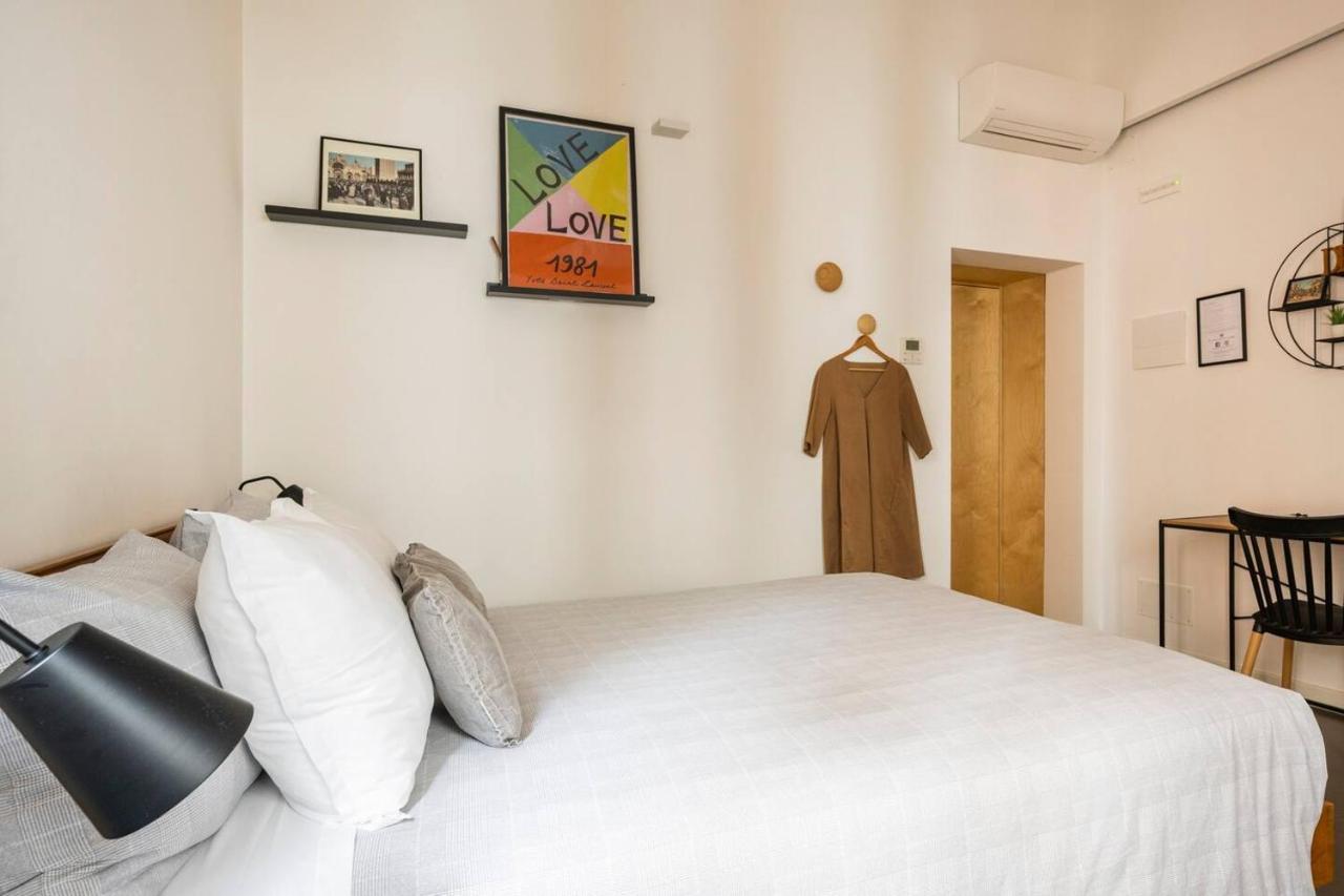 Hinc Domus - Residenza Da Qui New Affittacamere *