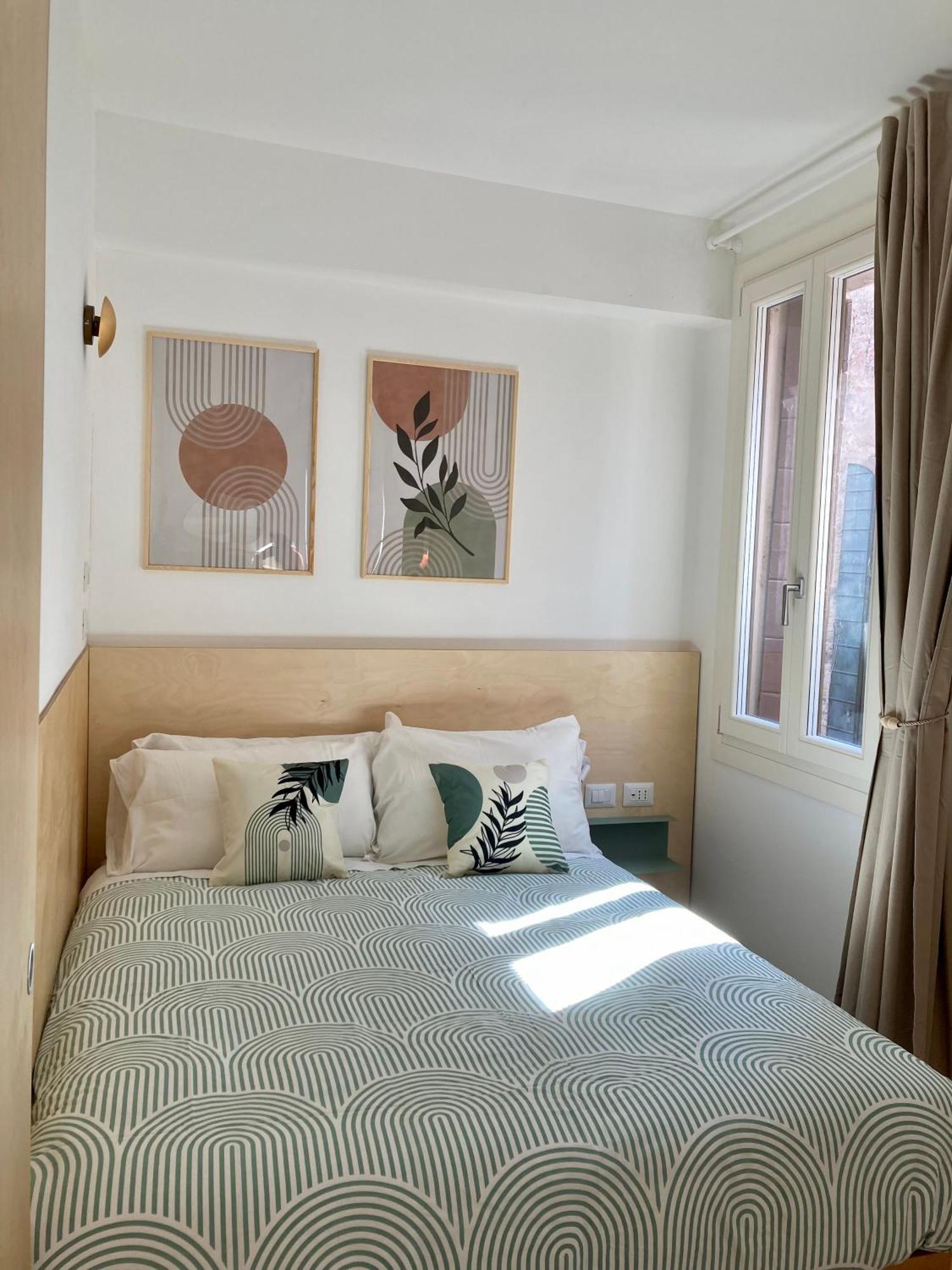 Hinc Domus - Residenza Da Qui New Affittacamere